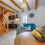 Lucky By Interhome *