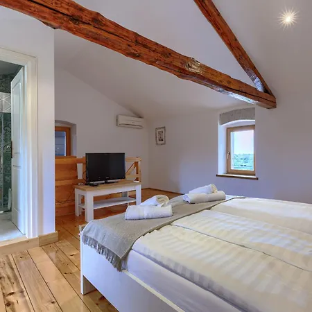 Lucky By Interhome * Poreč