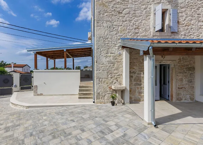 Lucky By Interhome Ferienhaus