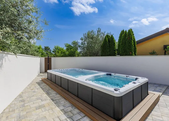 Ferienhaus Lucky By Interhome Poreč