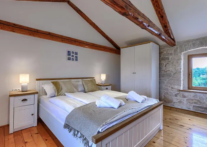 Lucky By Interhome Poreč