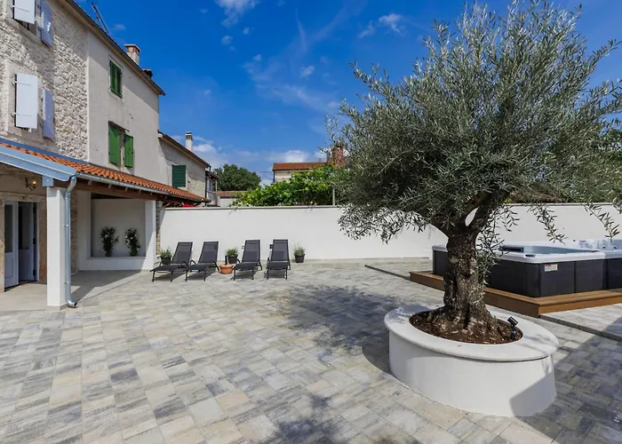 Ferienhaus Lucky By Interhome Poreč