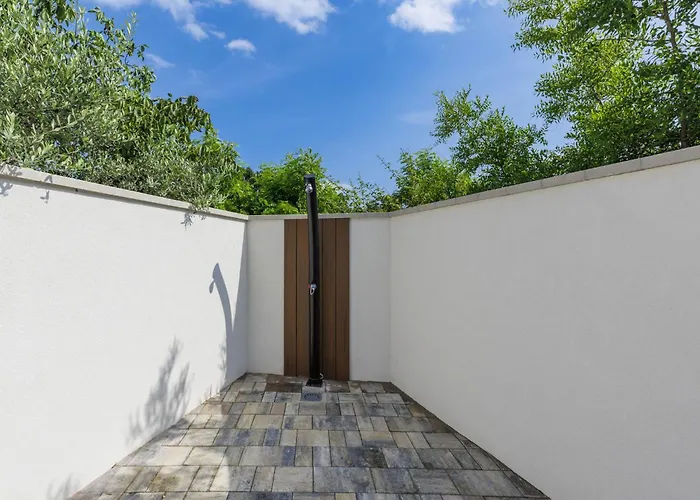 Lucky By Interhome * Poreč